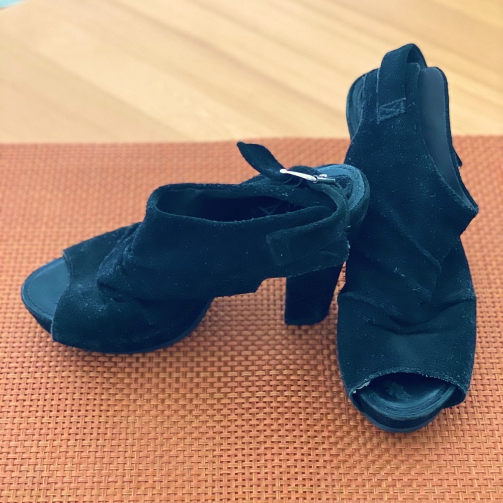 Slingback Platforms